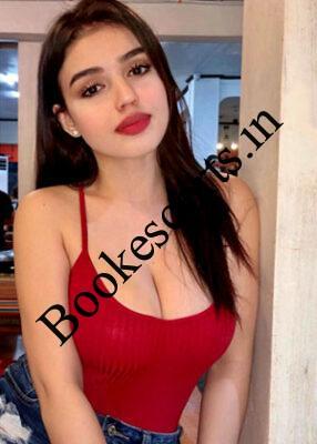 — julia-russian-escort-pune